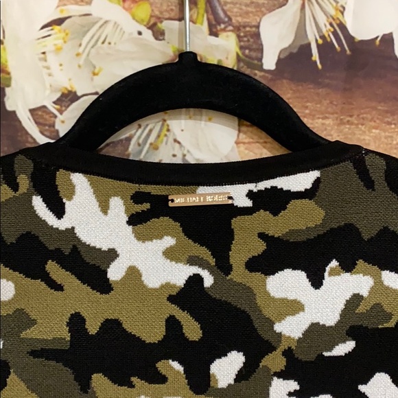 MICHAEL KORS Camo Sweater Top & Skirt Set - Picture 2 of 10